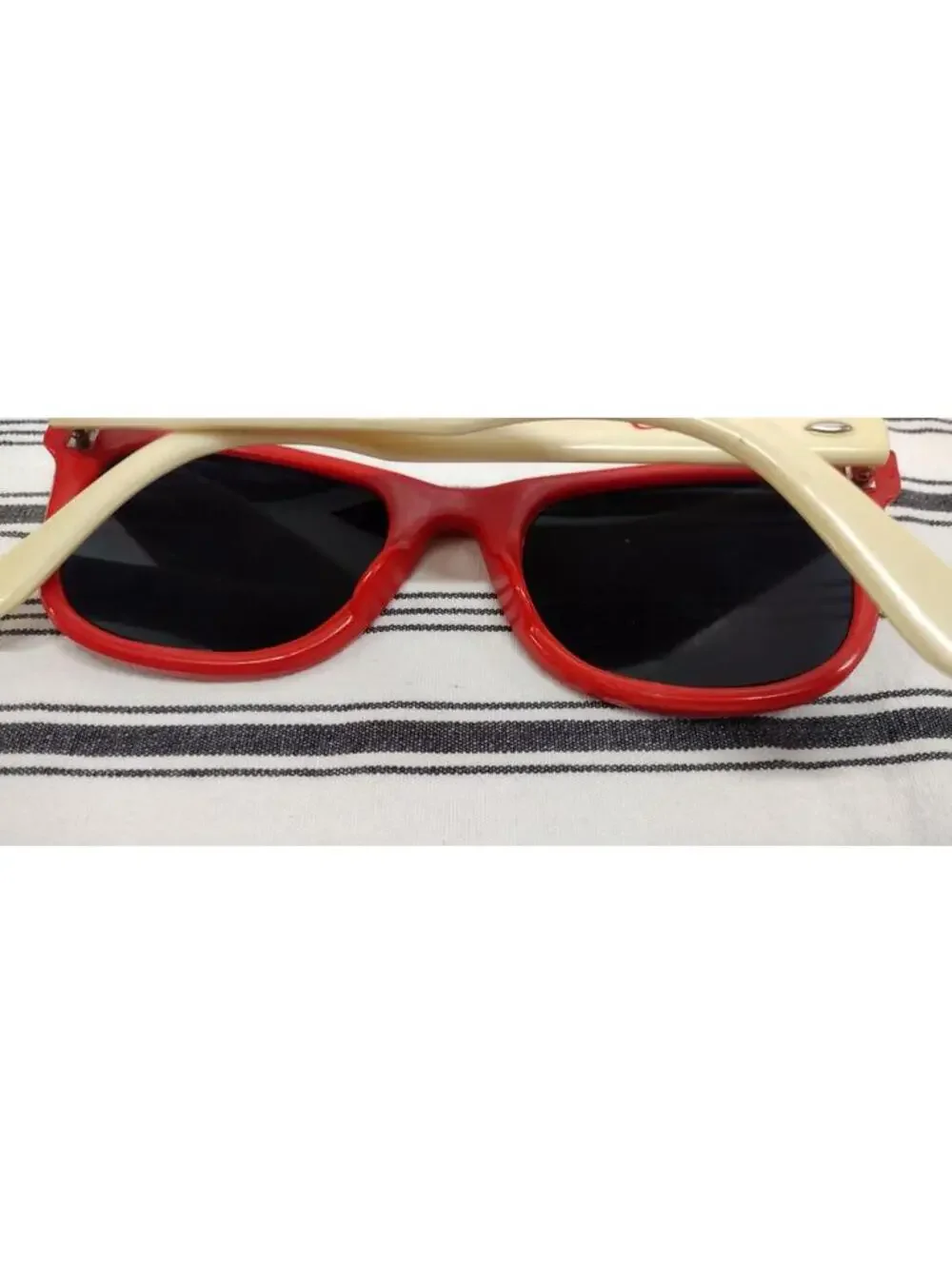 Vintage 1980s Coca Cola Children's Size Red Eyeglasses 1980s does 1950s Colors